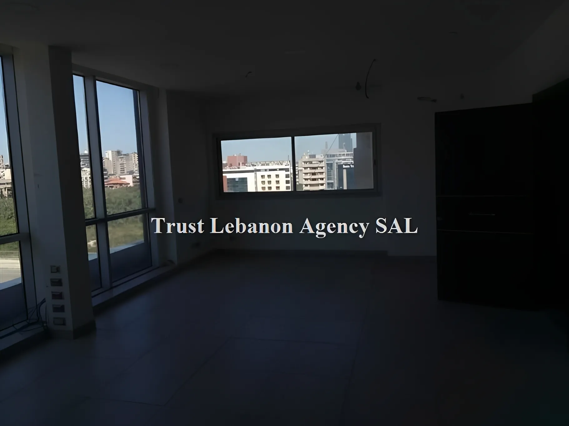 Office for rent in Metn, Sin El Fil