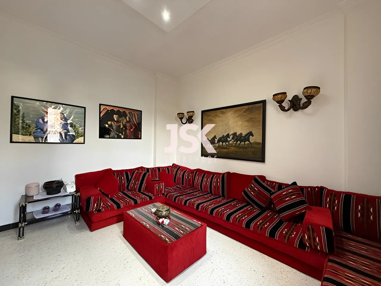 Apartment for Sale in Mazraa