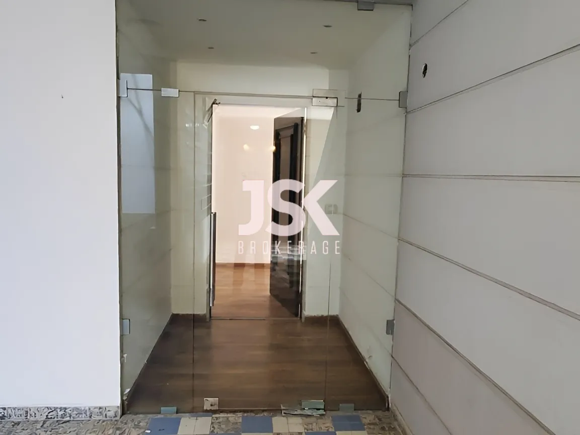Office for rent in Clemenceau, Ras Beirut