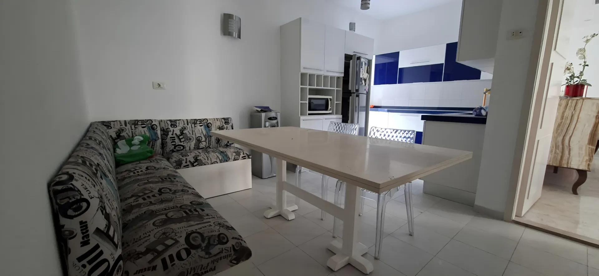 Apartment for rent in Mazraa, Beirut, Lebanon - 4 bed, 4 bath
