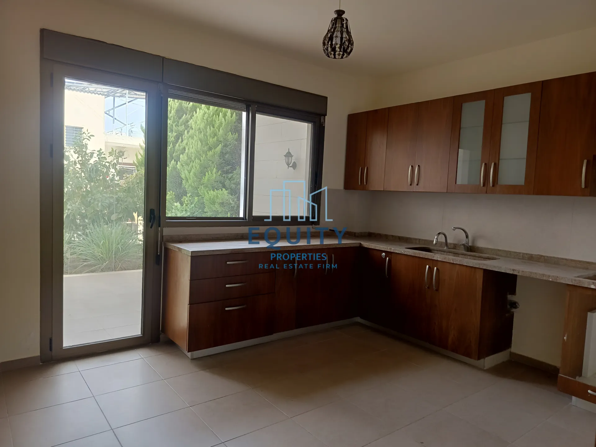 Apartment for sale in Chekka