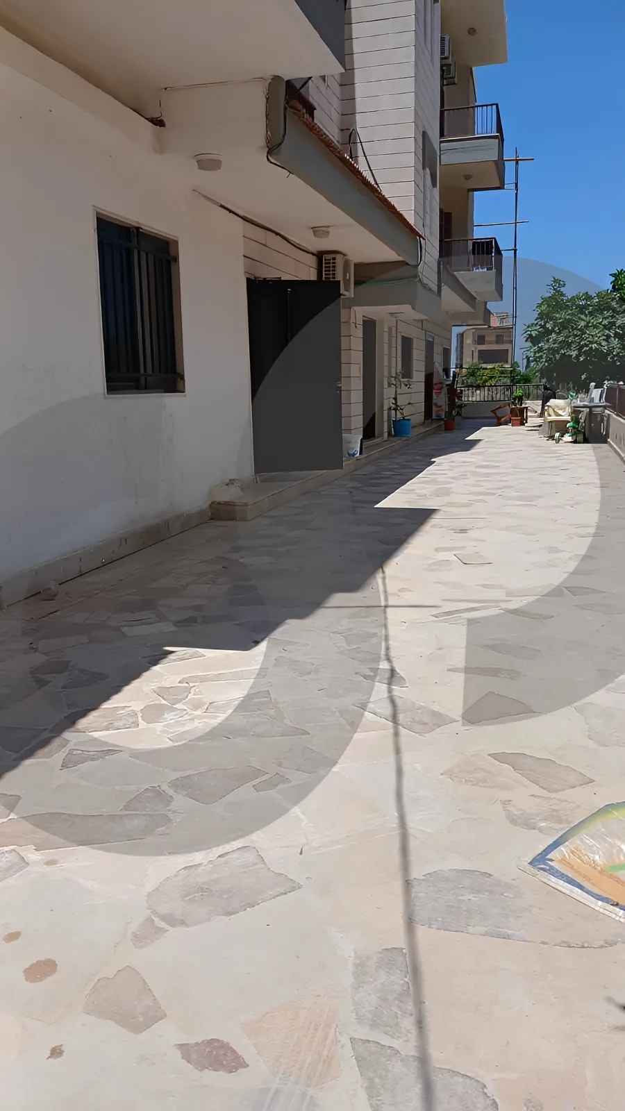 Building for Sale in Kousba