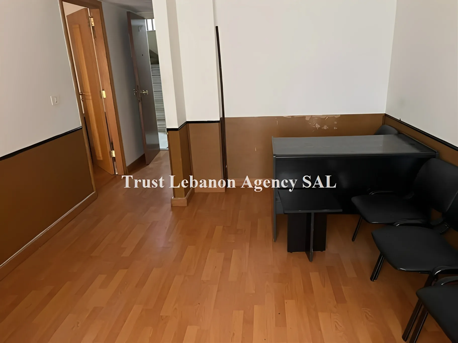 Office for rent in Baabda, Hazmieh