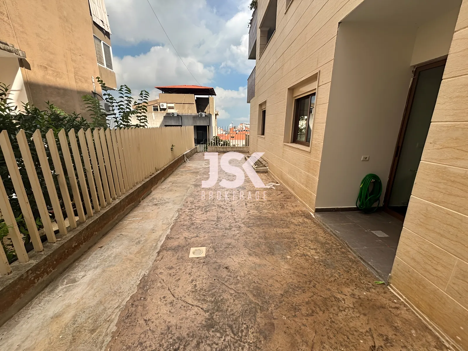 Apartment for Rent in Mazraat Yachoua