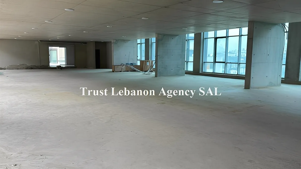 Commercial Property For Rent in Baabda, Louaizeh