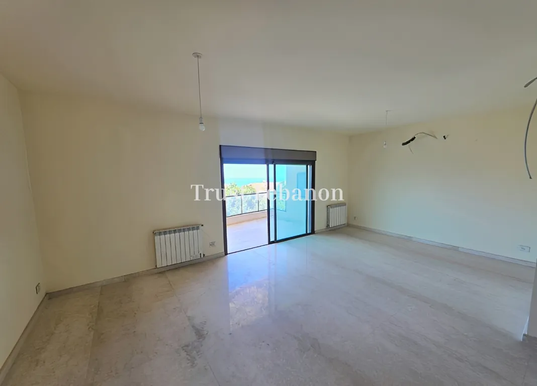 Apartment for sale in Ballouneh, Lebanon