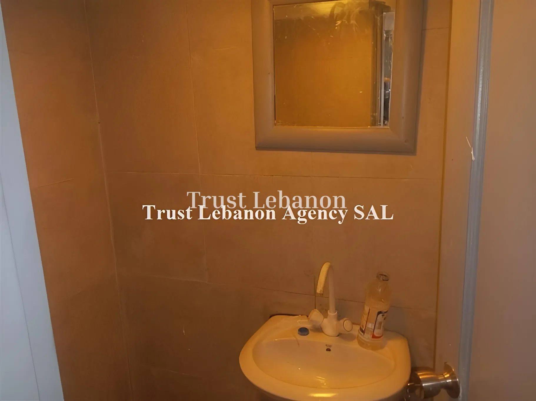Office for rent in Msaytbeh