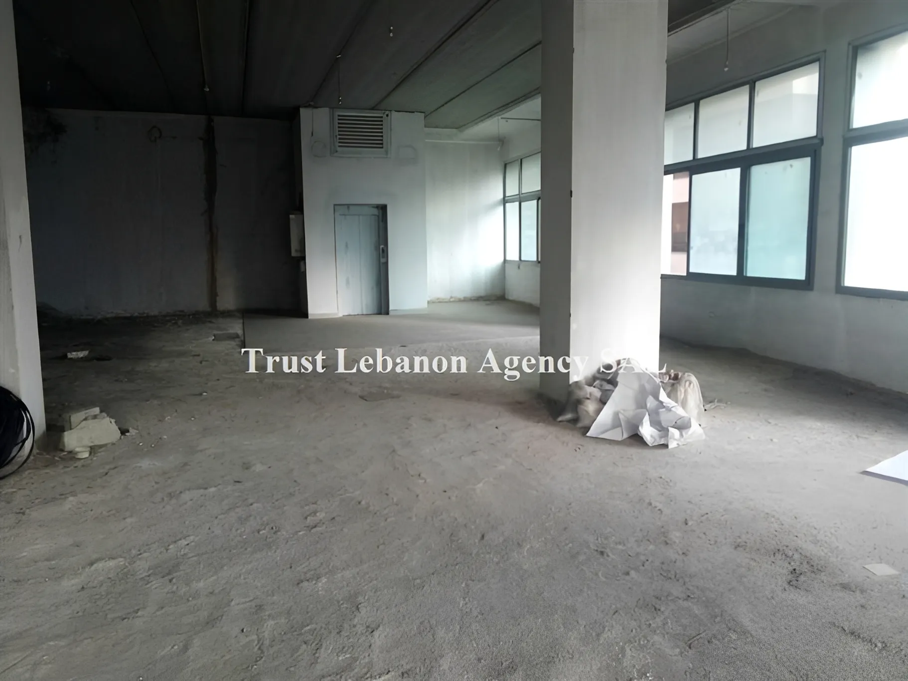 Shop for sale in Beirut, Ras El Nabeh