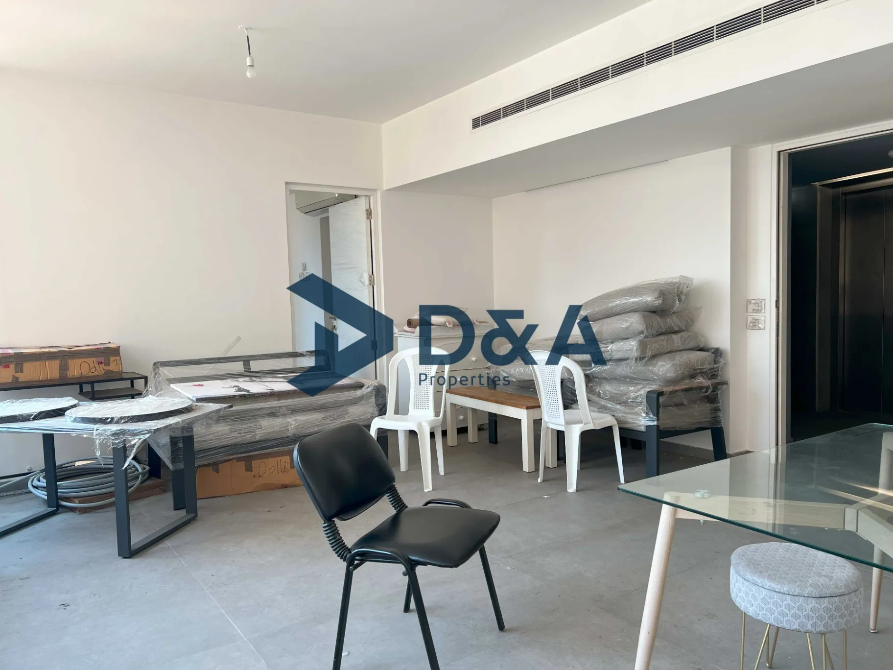 Apartment for sale in Achrafieh, Beirut, Lebanon - 3 bed, 3 bath