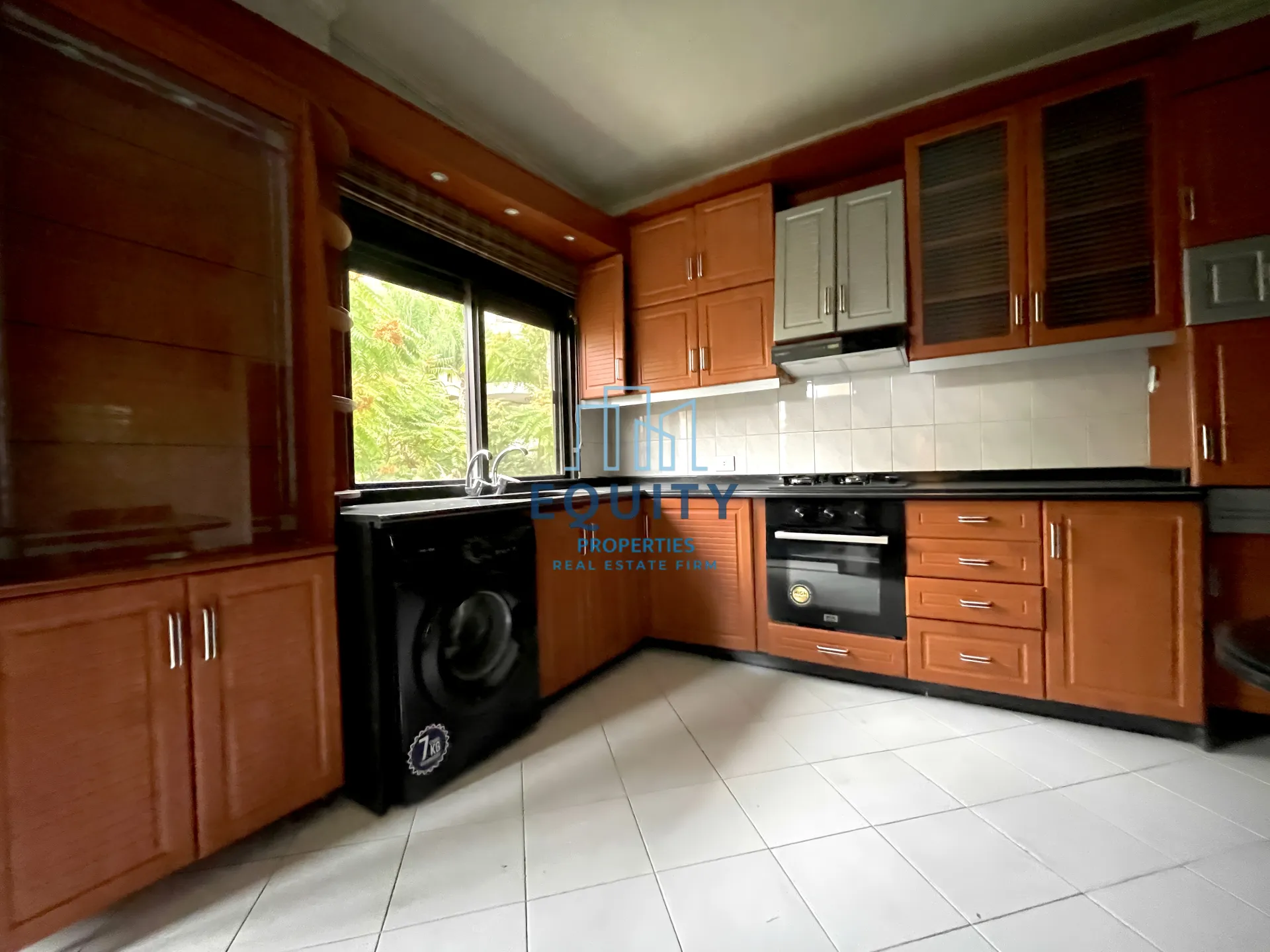 Apartment for Sale in Zouk Mosbeh - 3 bed, 3 bath