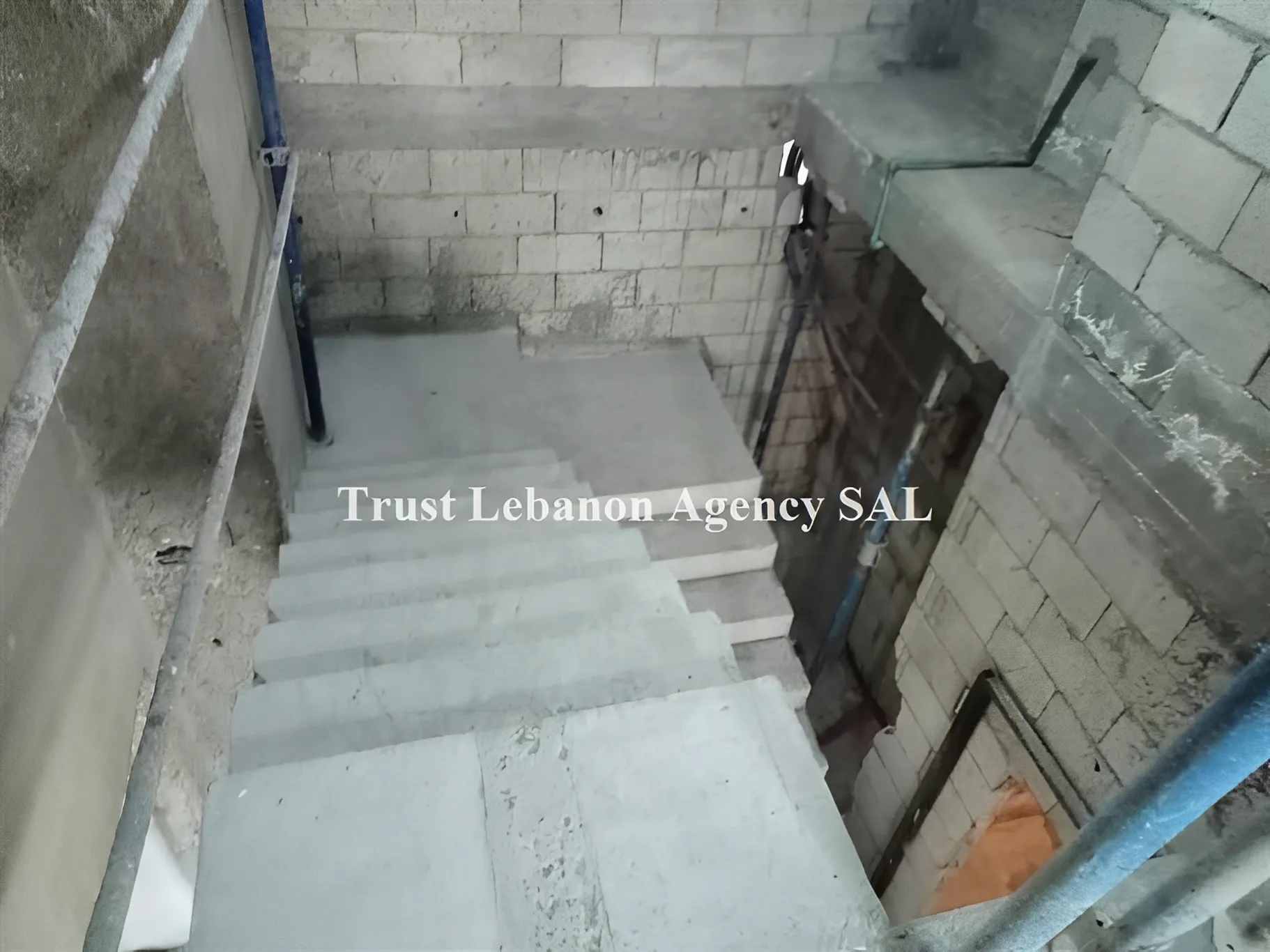 Shop for sale in Achrafieh, Jeitaoui