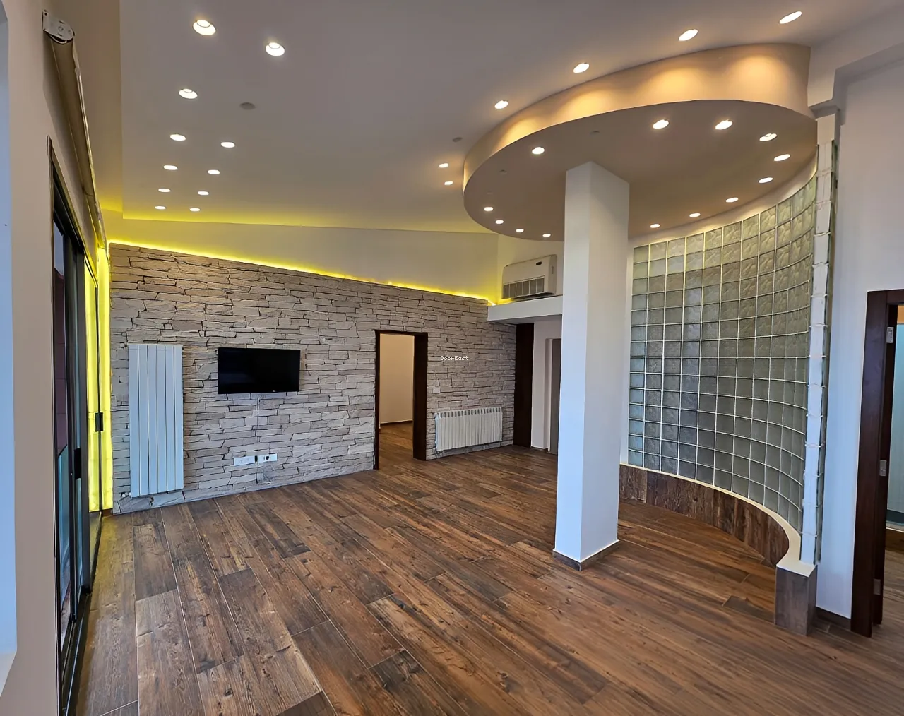 Triplex for rent in Faqra