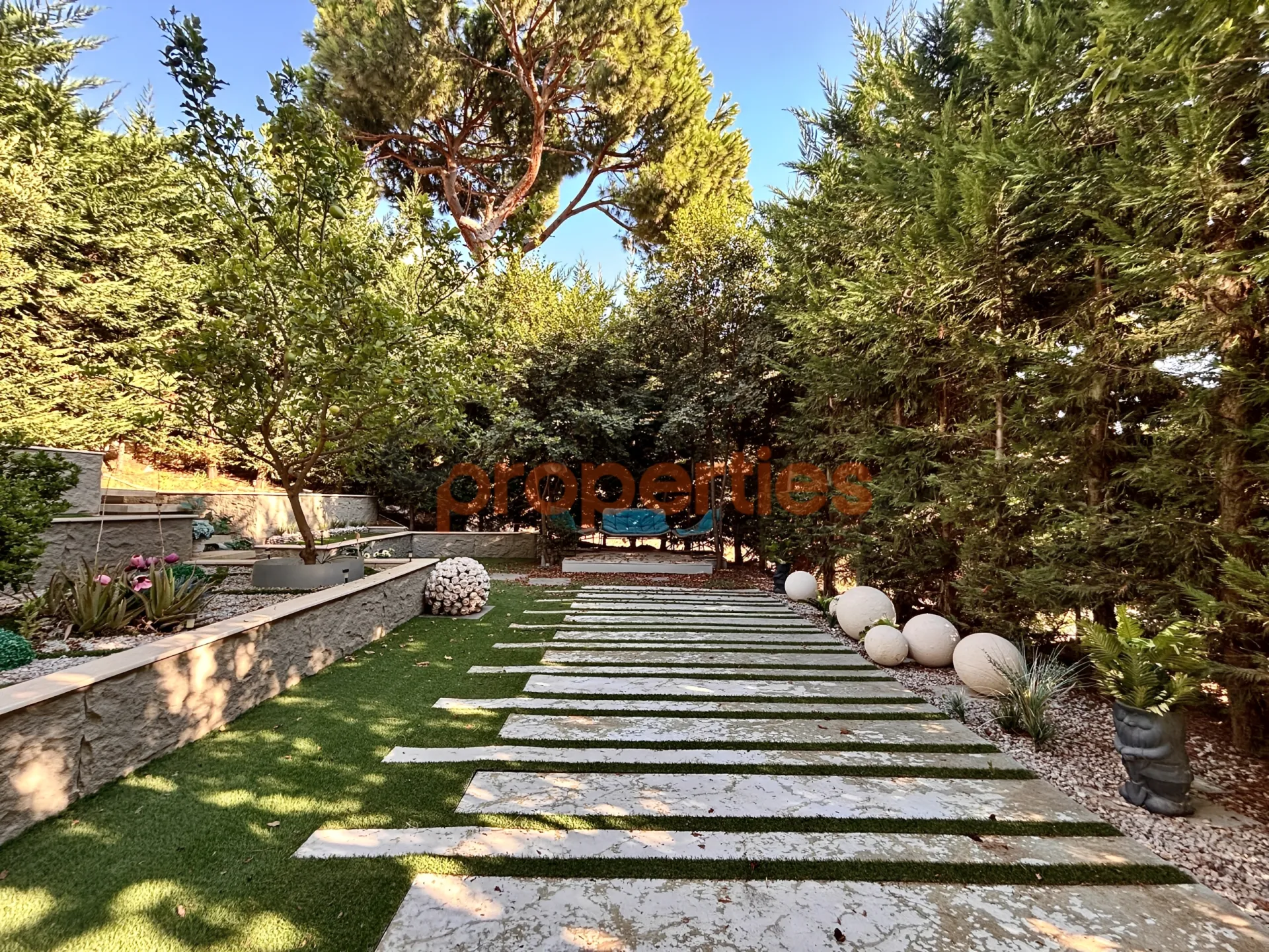 Apartment for Sale in Bsalim