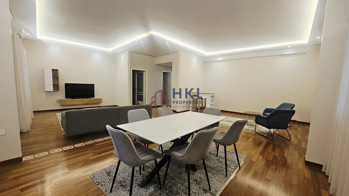 Apartment for rent in Caree d'or, Achrafieh