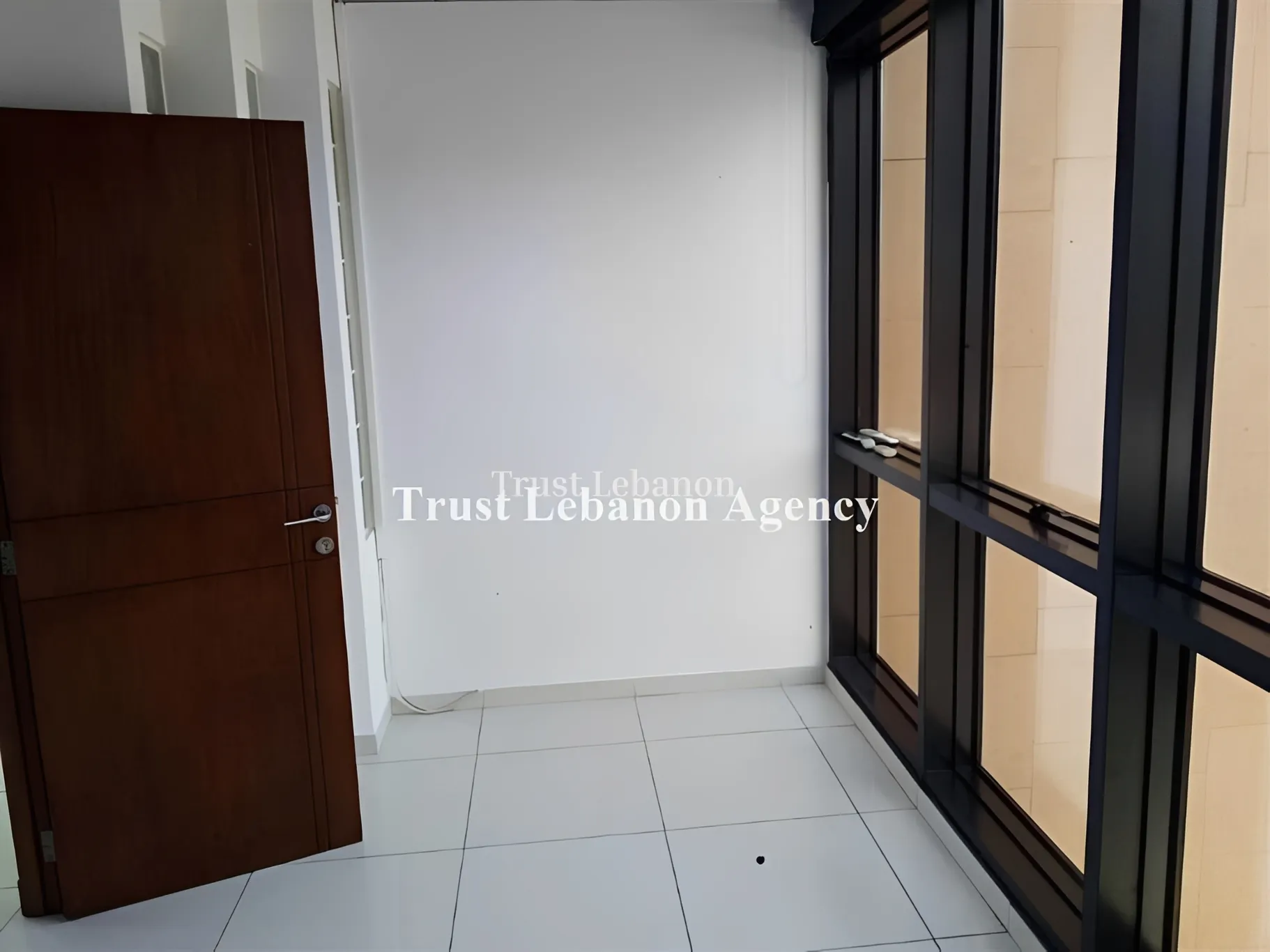 Office for rent in Dekwaneh, Lebanon
