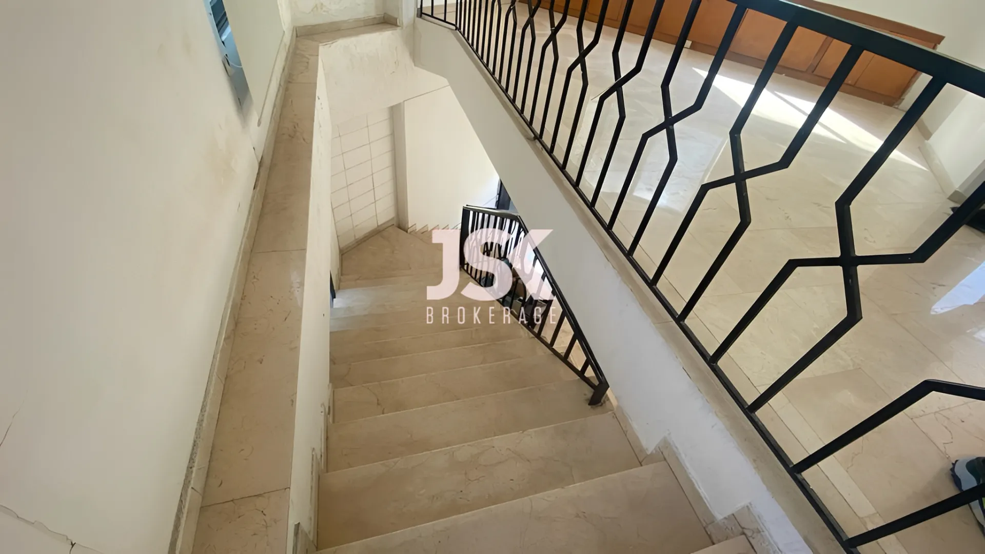 Office for rent in Nahr El Mot، Lebanon