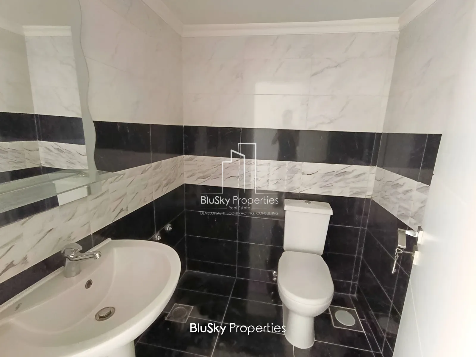 Apartment for Sale in Safra