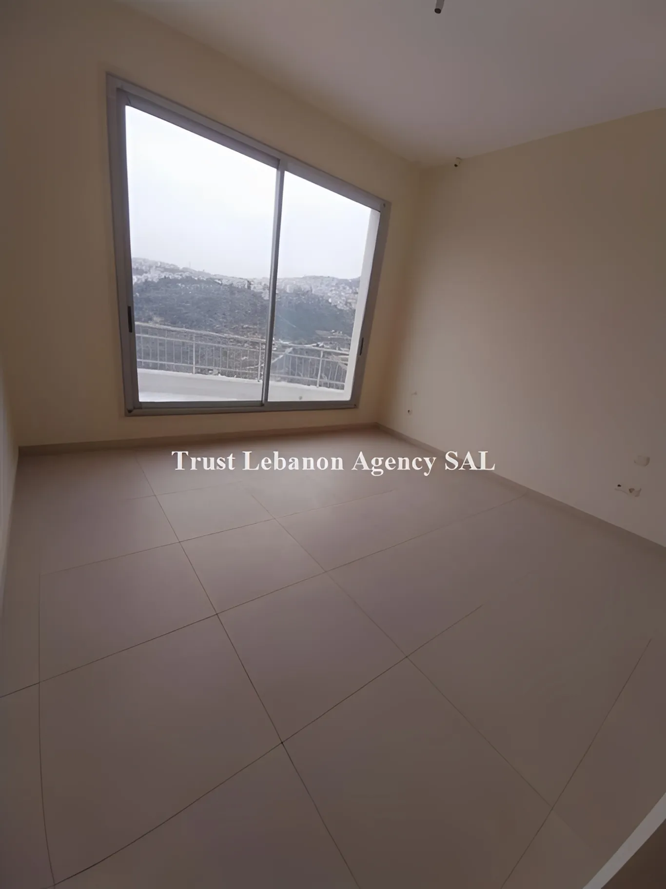Apartment for Sale in Baabda Louaizeh Lebanon
