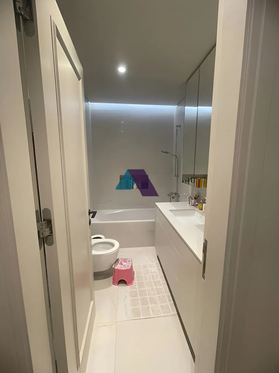 Apartment for Sale in Hamra