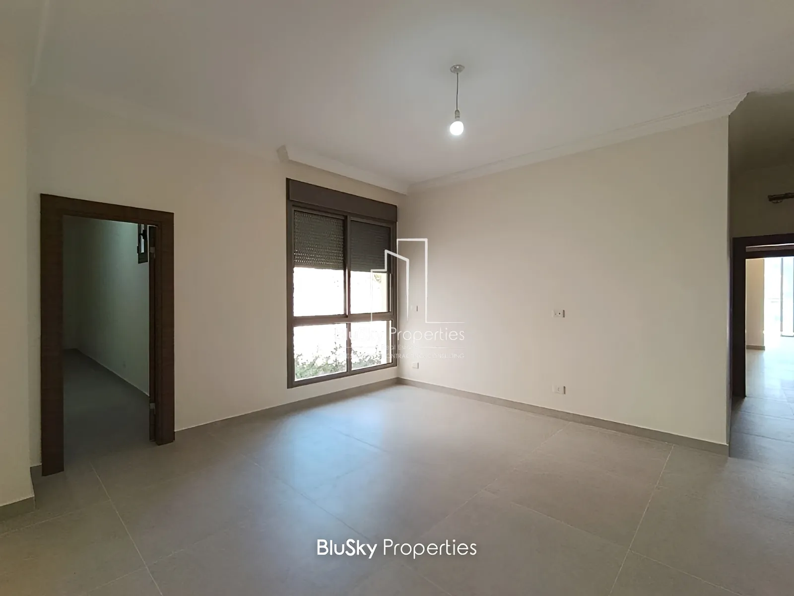 Apartment for Sale in Blat - 3 bed, 3 bath