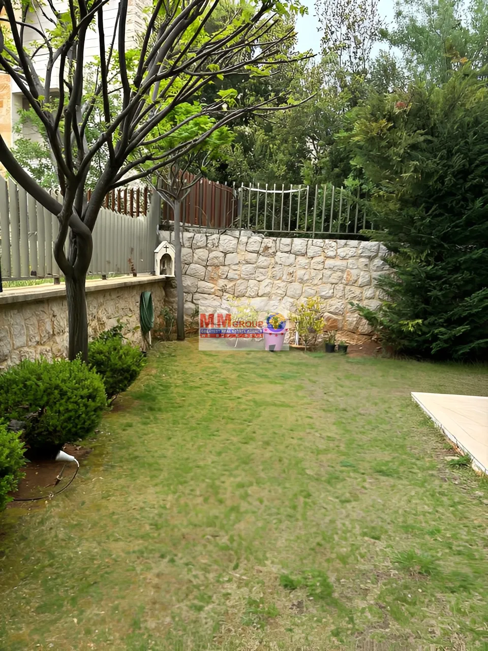 Apartment for Sale in Ajaltoun