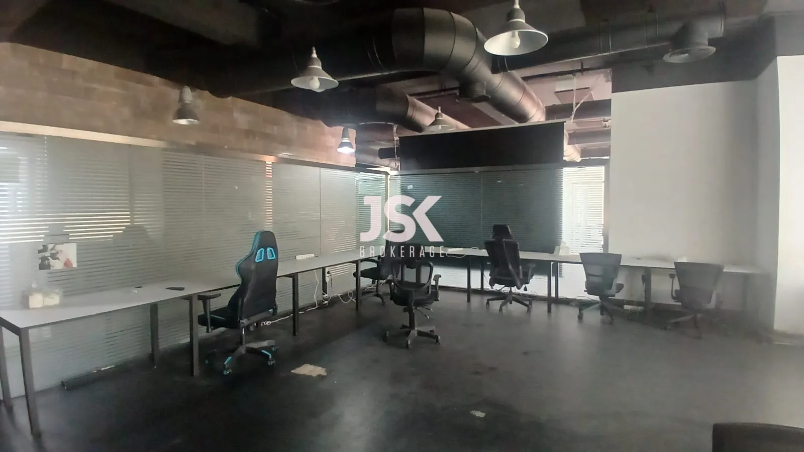 Office for Rent in Dbayeh