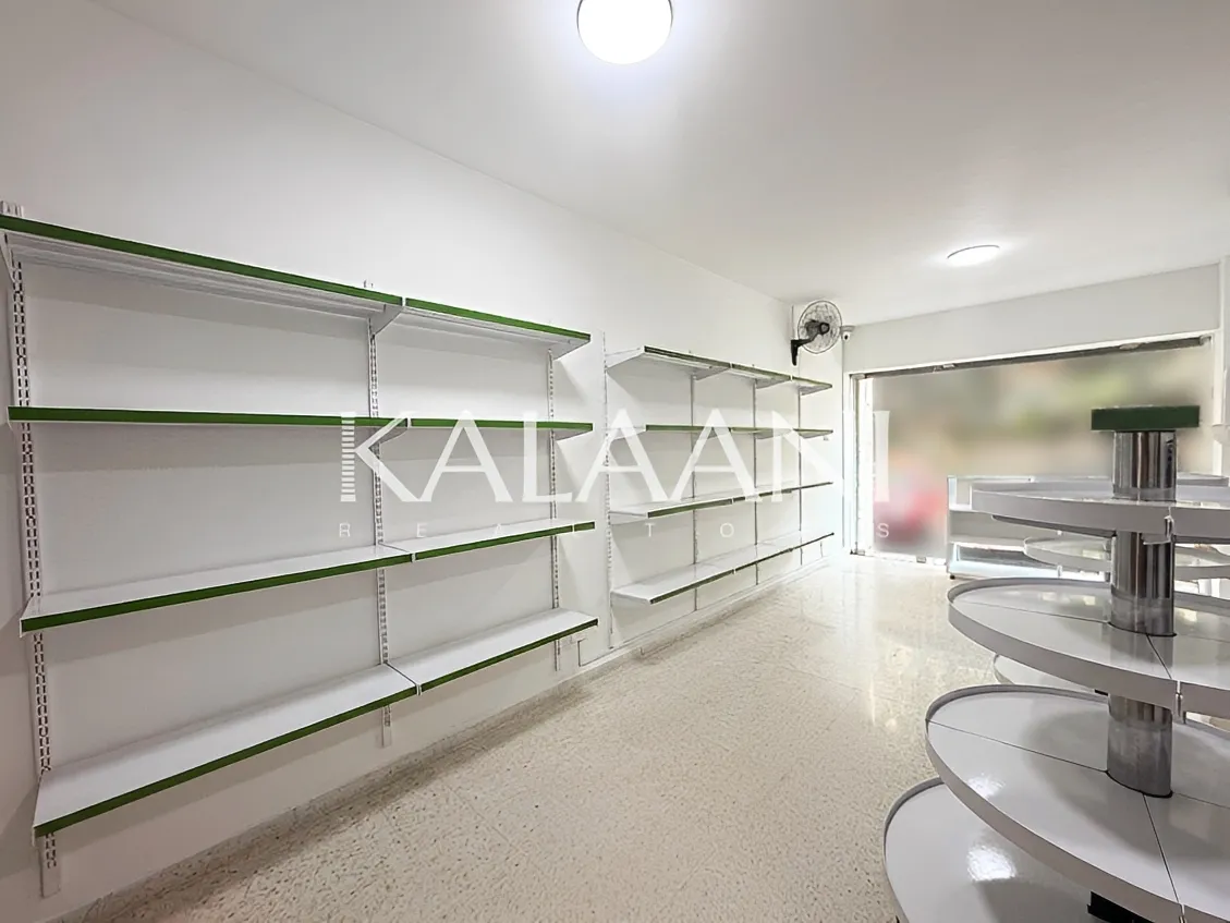 Shop for sale in Mazraat Yachoua, Lebanon