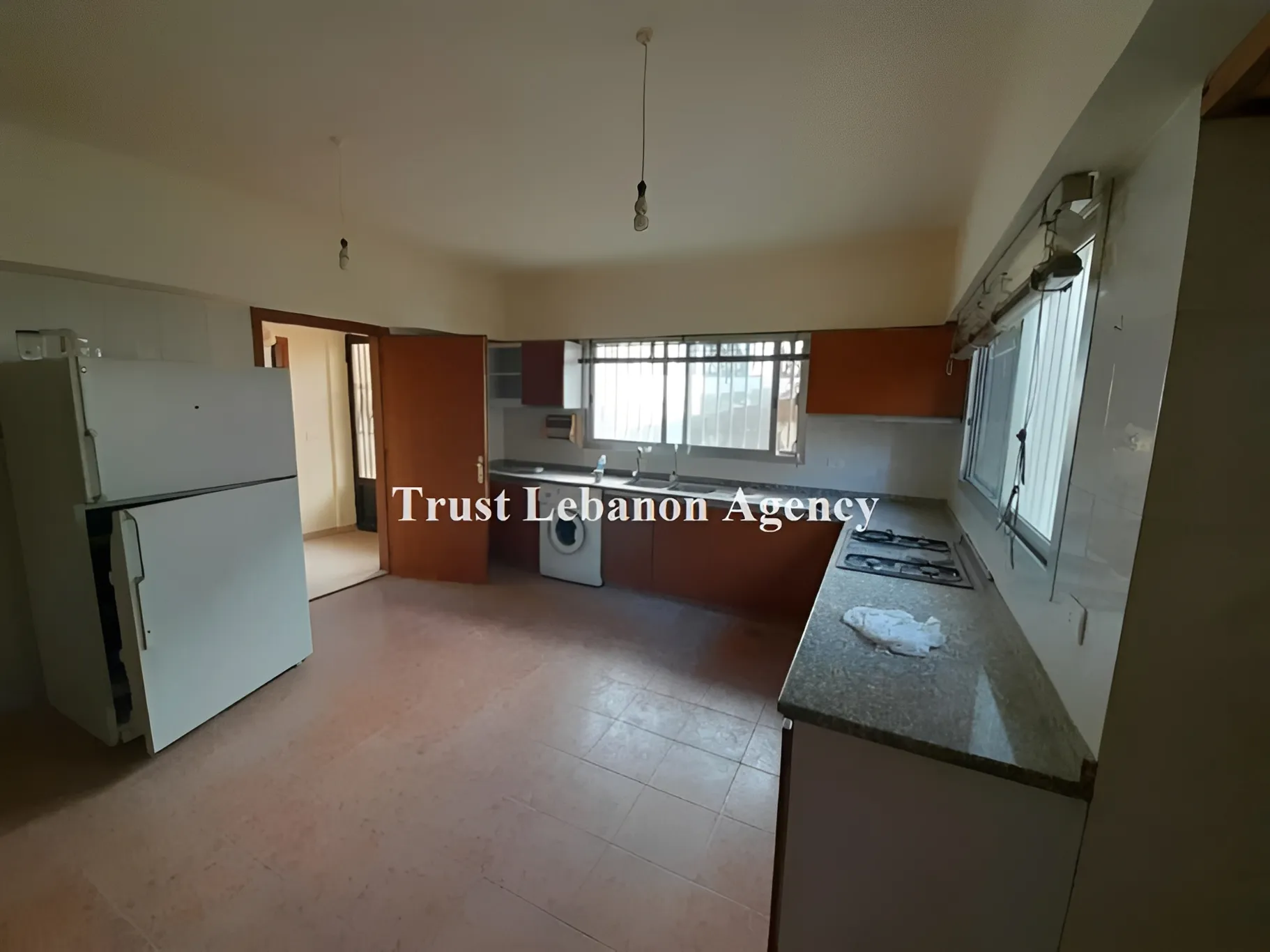 Villa for Sale in Metn Monteverde Lebanon - 4 bed, 7 bath