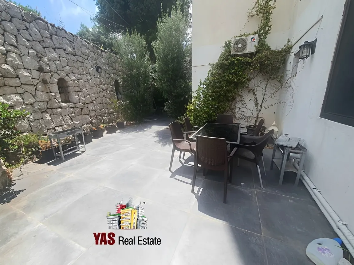 Apartment for Sale in Ballouneh