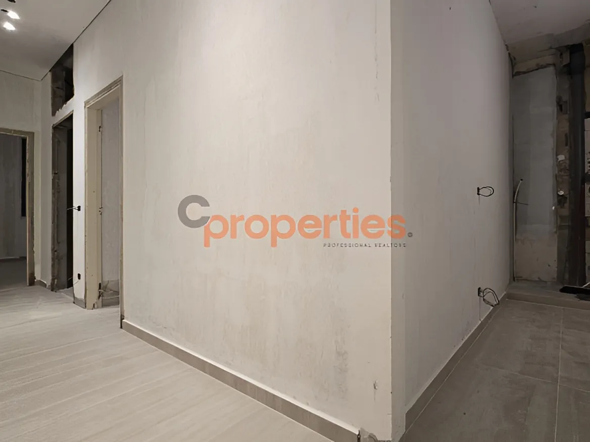 Apartment for Sale in Forn El Chebbak