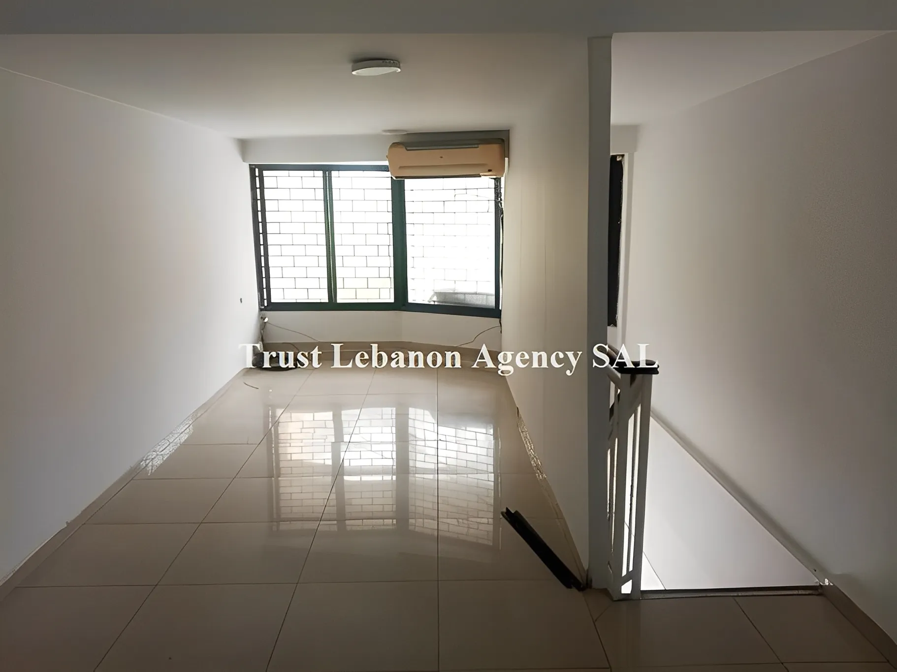Shop for sale in Metn, Jisr El Bacha