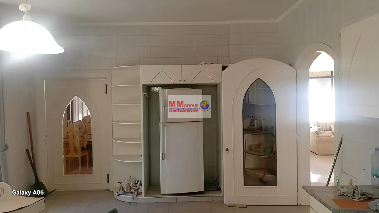 Villa for Sale in Adma