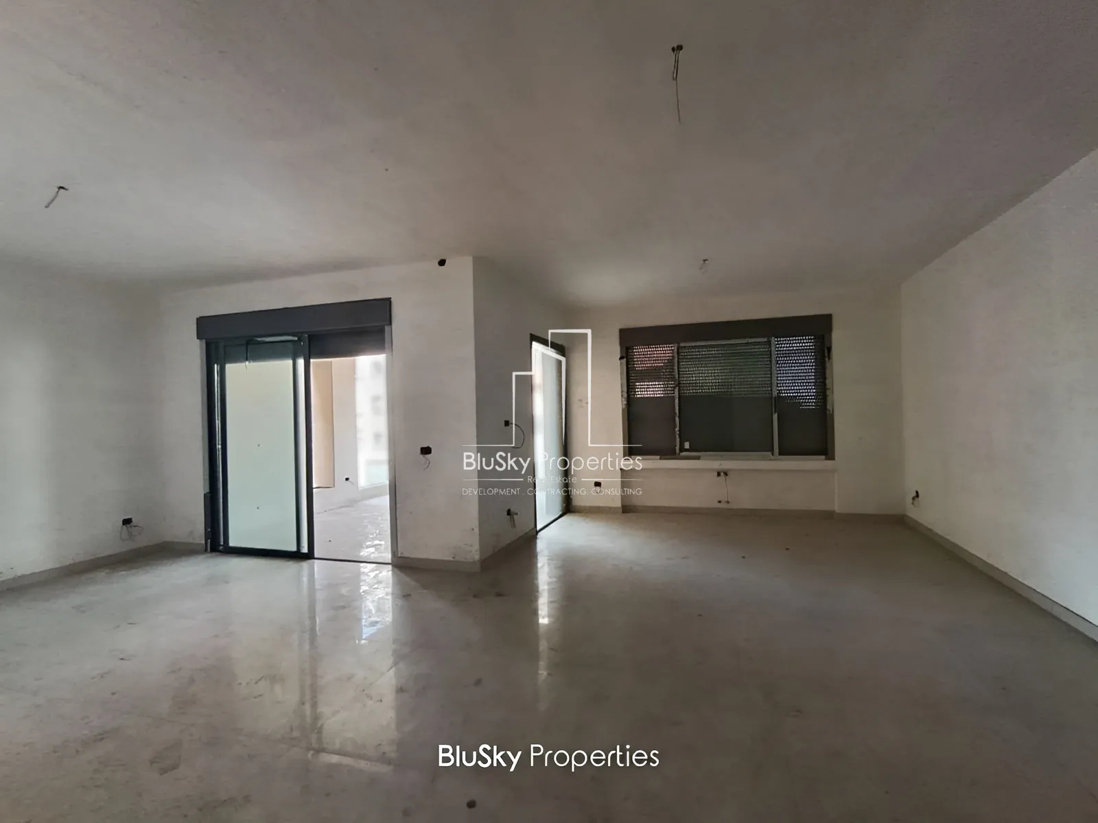 Apartment for Sale in Haret Sakher - 3 bed, 5 bath