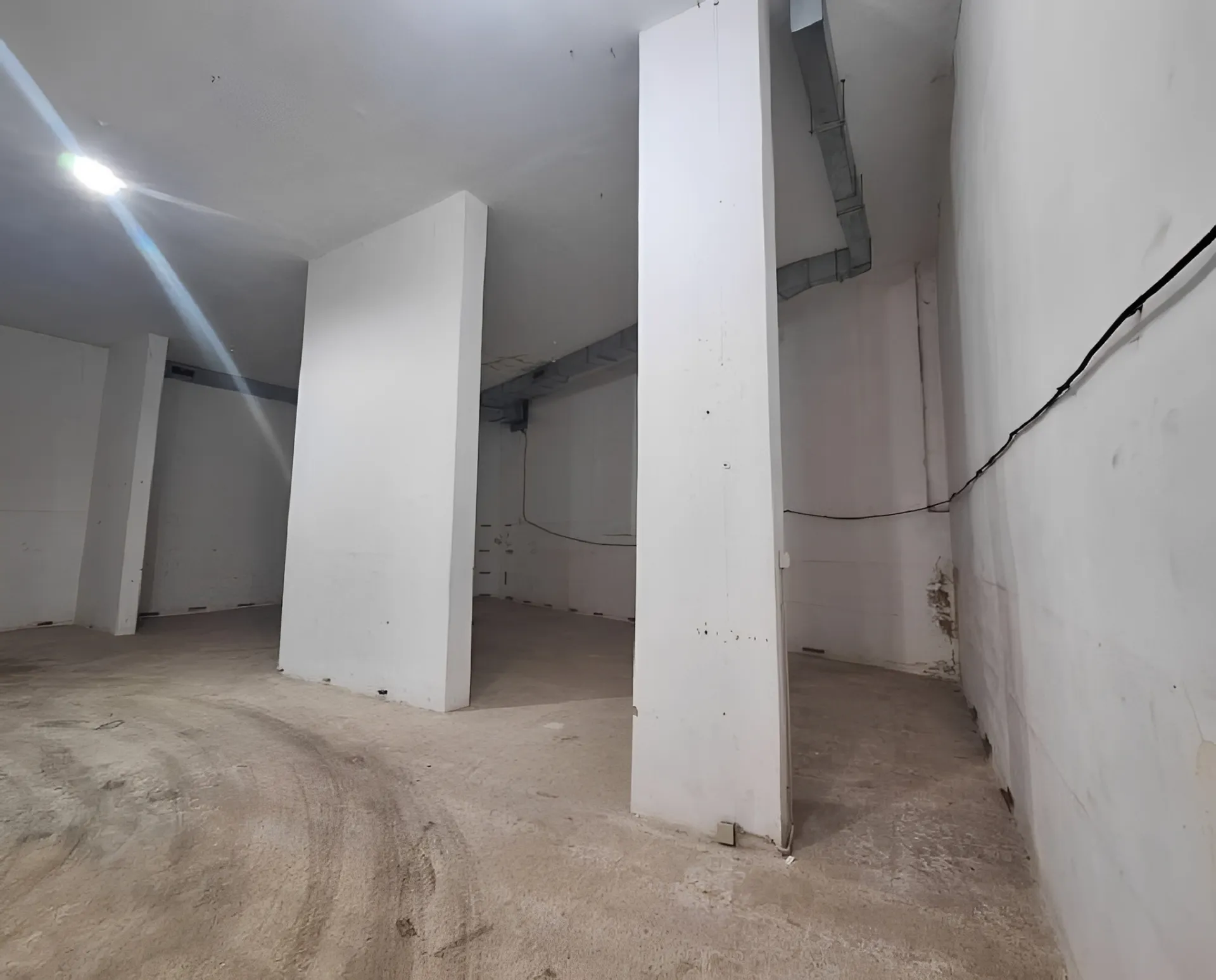 Warehouse for Sale in Jdeideh