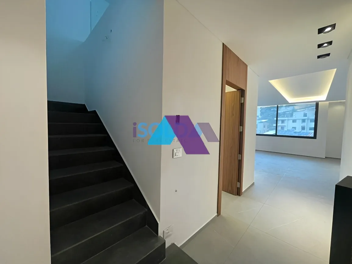 Apartment for sale in Rabweh, Bayrut, Lebanon - 3 bed, 4 bath