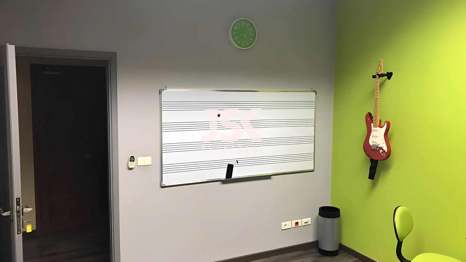 Office for sale in Jdeideh