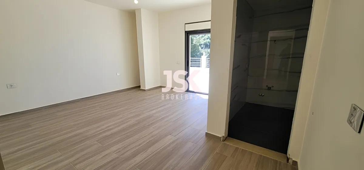 Apartment for Sale in Aachqout, Lebanon