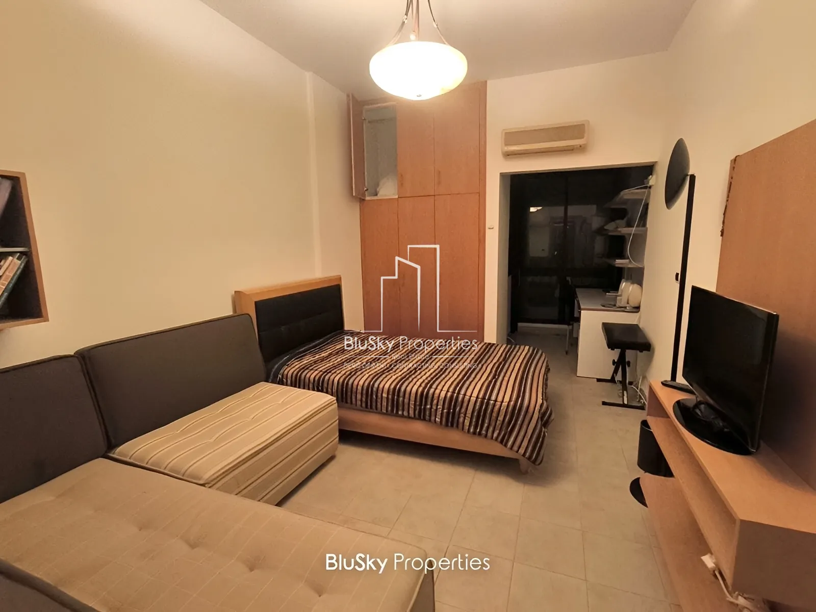Apartment for Sale in Awkar