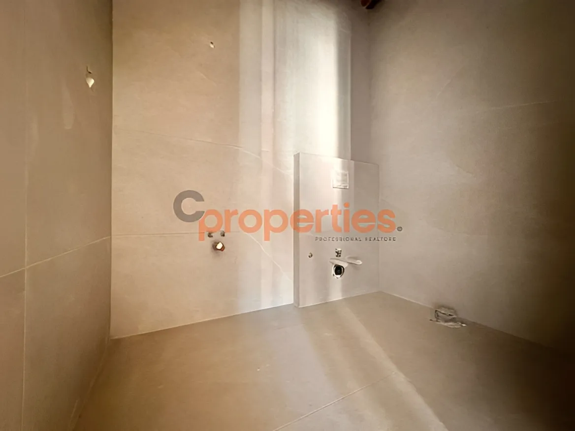 Apartment for sale in Ramleh Al Bayda, Beirut, Lebanon