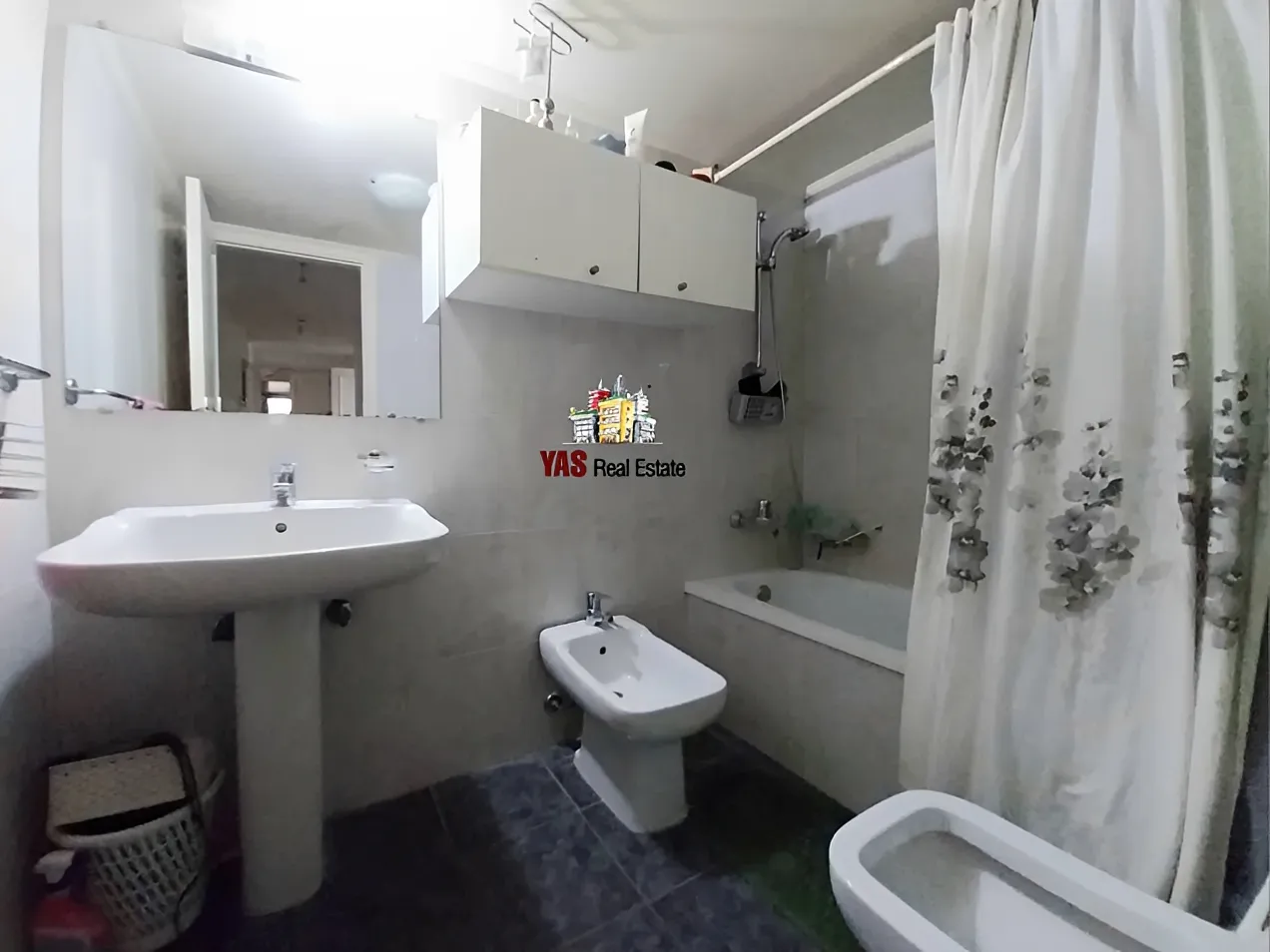 Apartment for Rent in Haret Sakhr - 3 bed, 4 bath