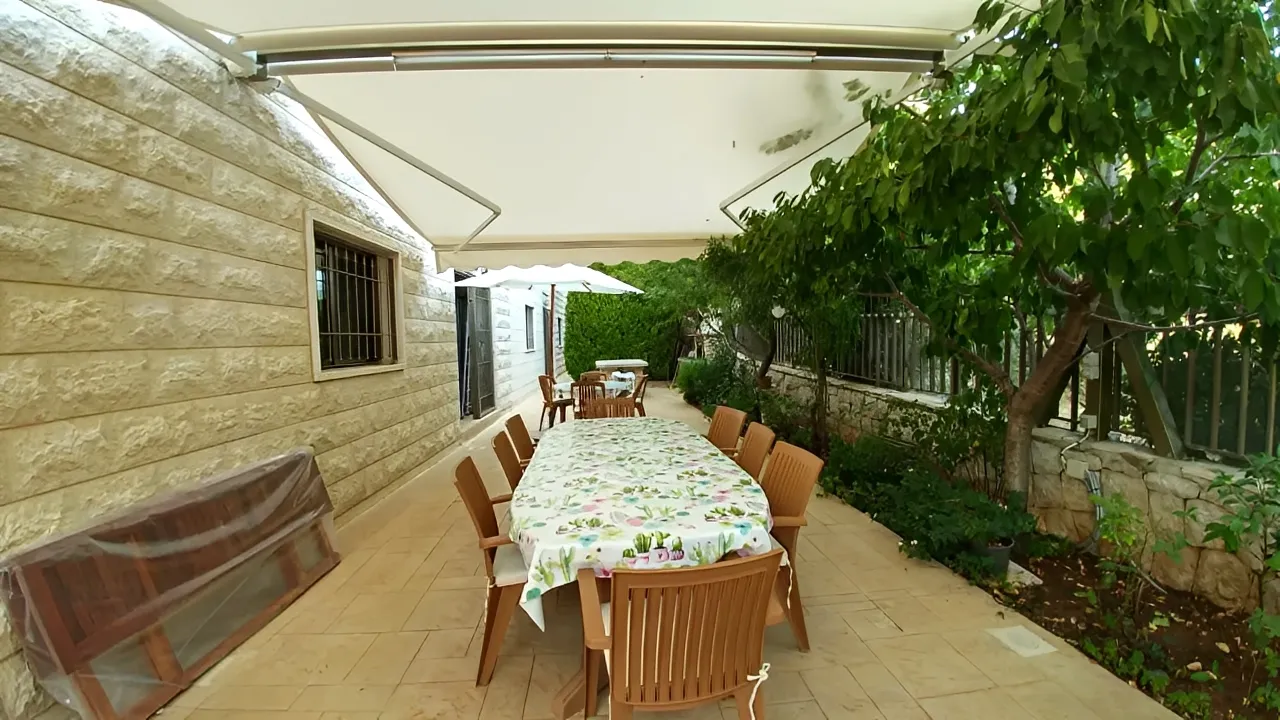 Apartment for Sale in Ballouneh