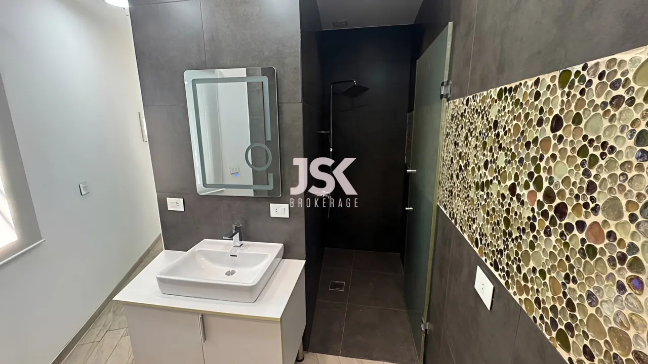 Apartment for Rent in Achrafieh