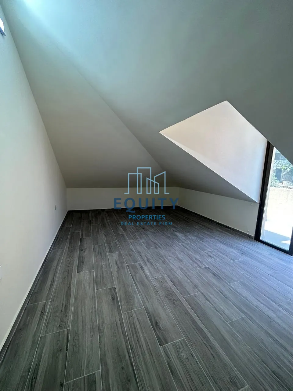 Apartment for sale in Mezher