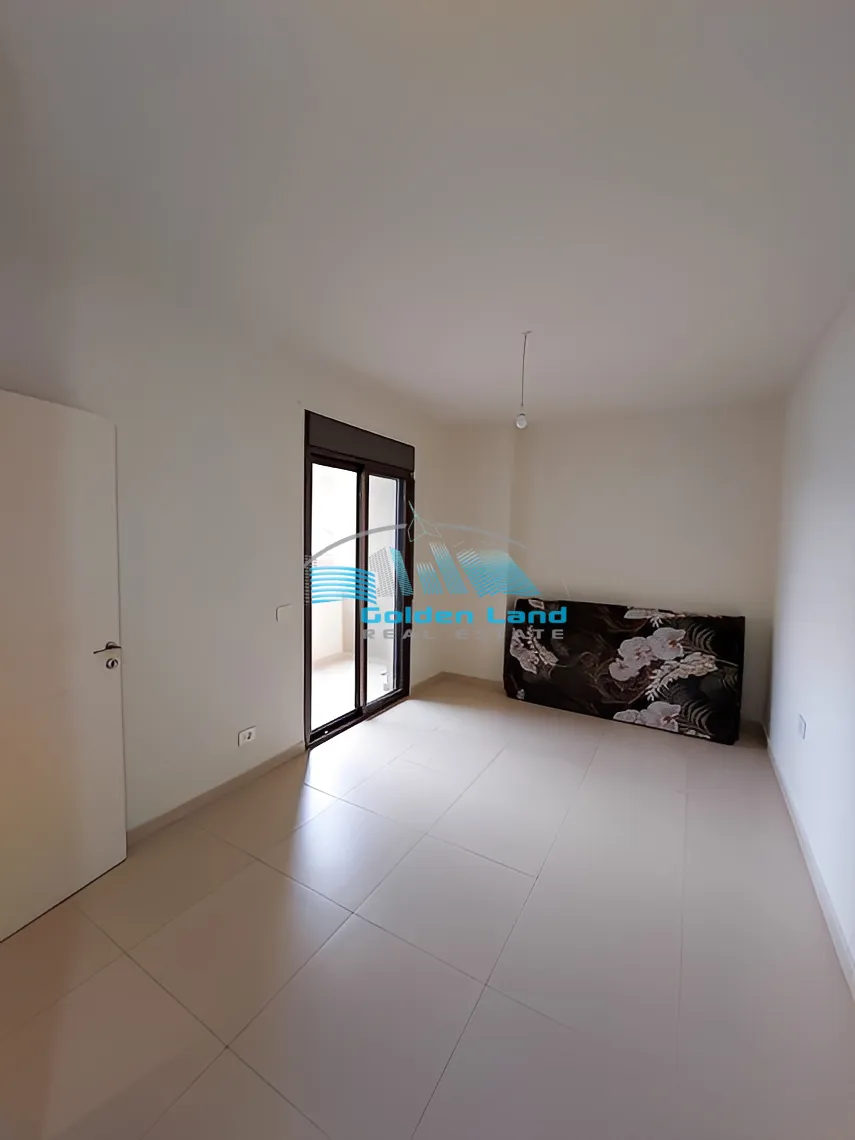 Apartment for Sale in Zikrit, Lebanon