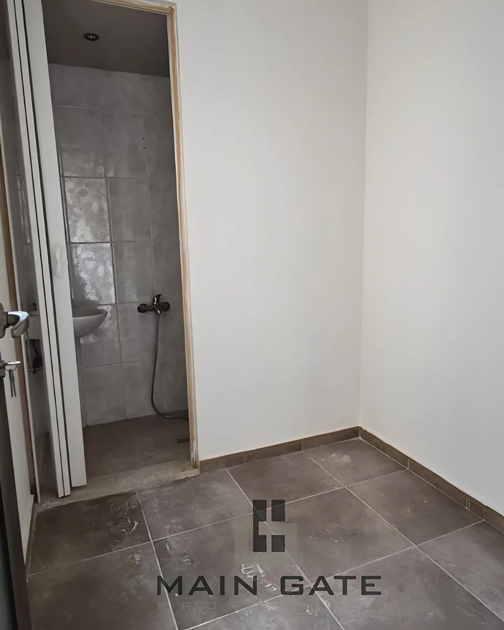 Apartment for sale in Ballouneh, Lebanon