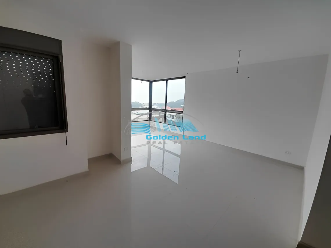 Apartment for Sale in Jouret El Ballout, Lebanon - 3 bed, 3 bath