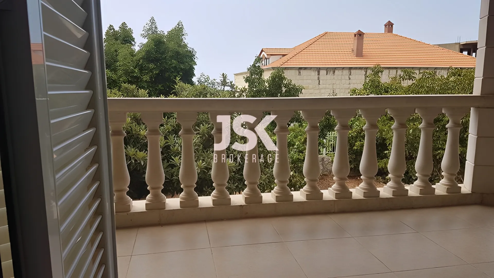 Villa for Sale in Gherfine, Lebanon - 5 bed, 3 bath