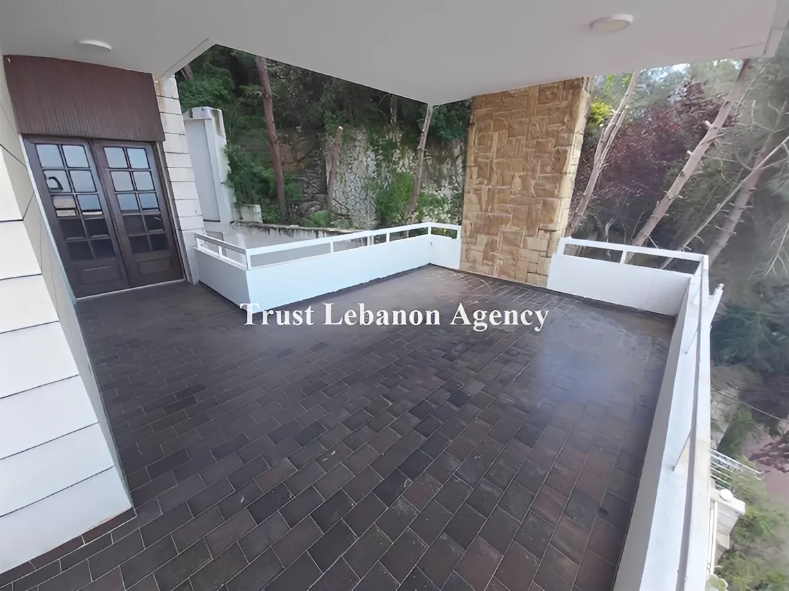 Villa for Sale in Souk Al Ghareb Alay Lebanon