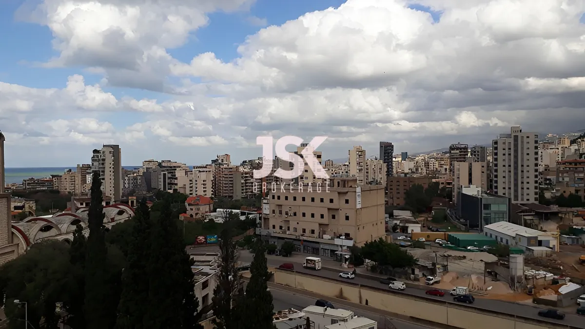 Office for sale in Jdeideh