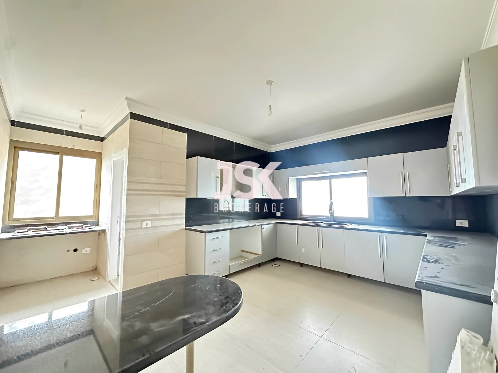 Apartment for Sale in Ain Saadeh